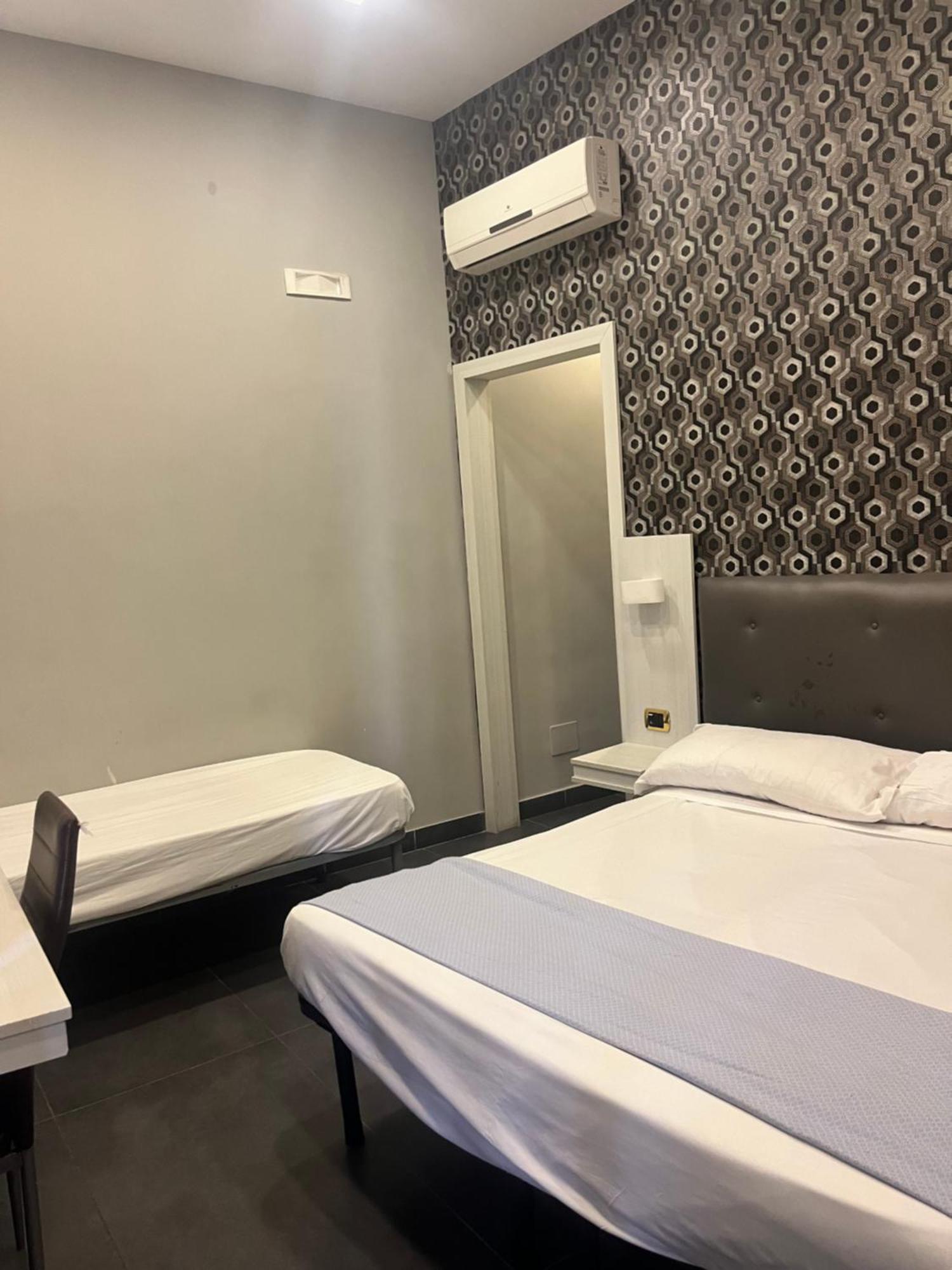 International Hotels 那不勒斯 外观 照片