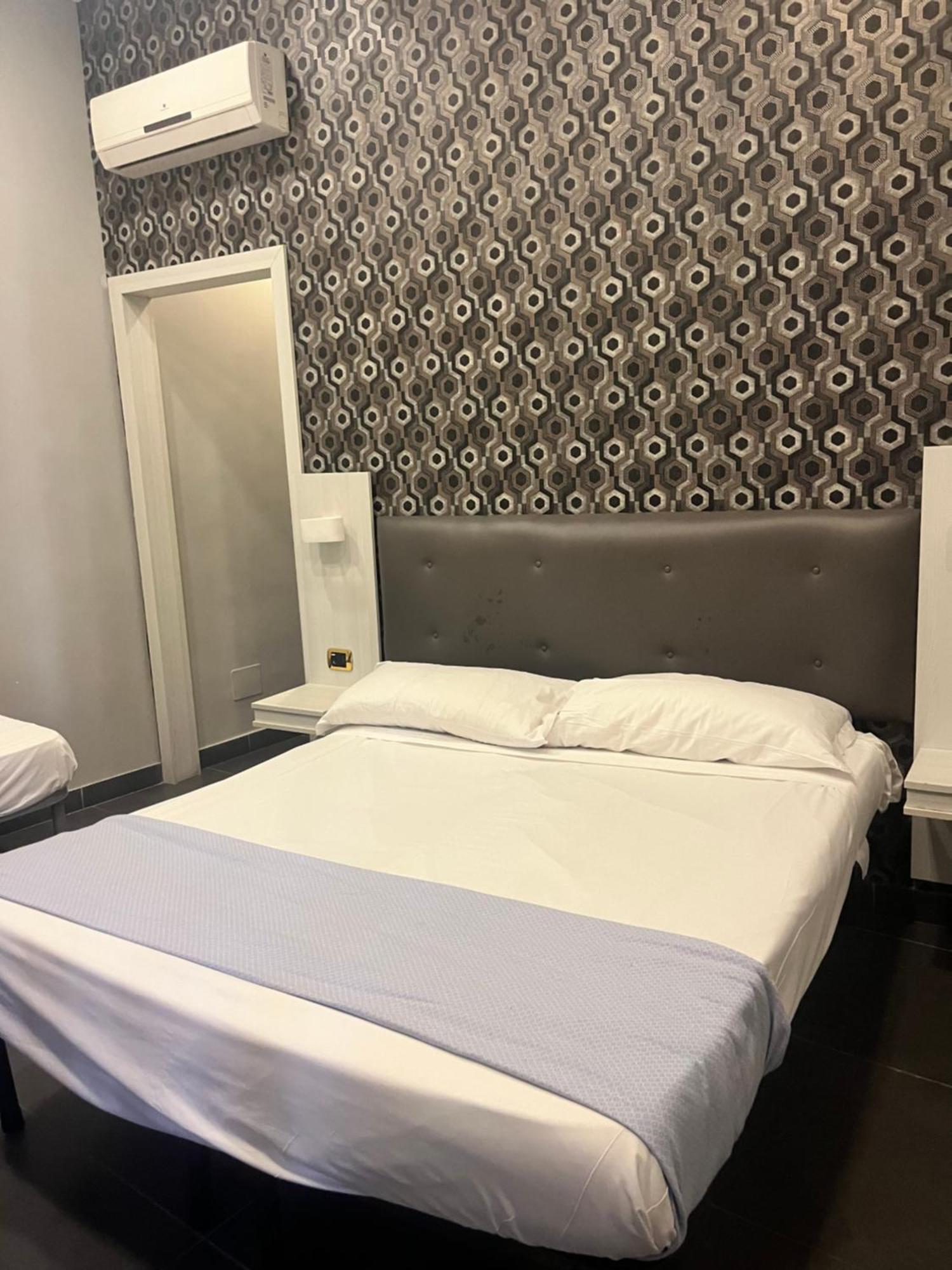 International Hotels 那不勒斯 外观 照片